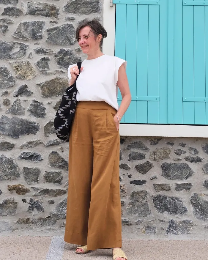 Patron du pantalon Orel en lin viscose Atelier Brunette.